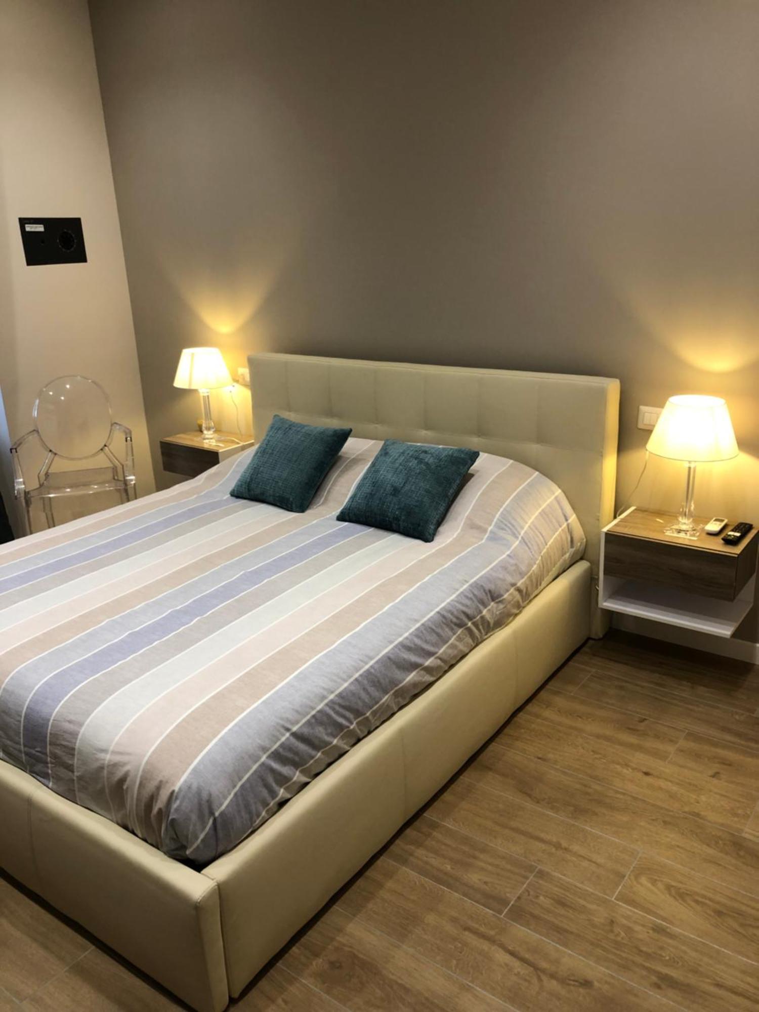 Pinciano 1Stfloor Luxury Room1 Рим Екстер'єр фото